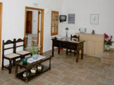 Roussos Guest house